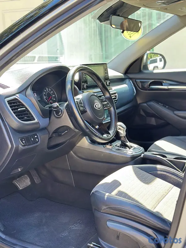 jeepetas y camionetas - 2021 Kia Seltos S CLEAN CARFAX  7