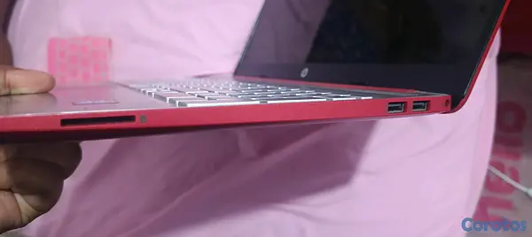 computadoras y laptops - Laptop hp Pavilion 15 6