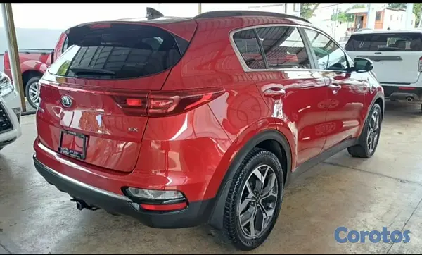 jeepetas y camionetas - Kia Sportage SX 4x4 FULL  4