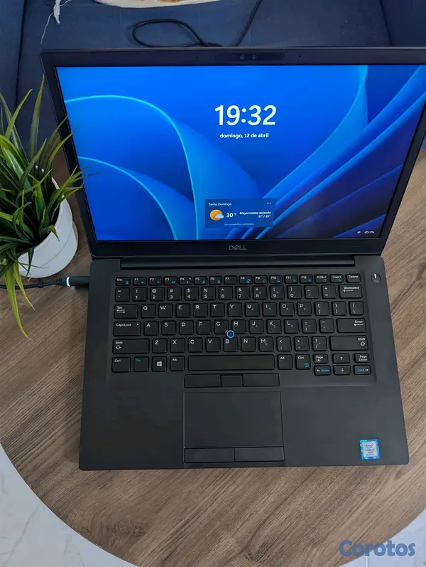 computadoras y laptops - Computadora DELL    i7  7