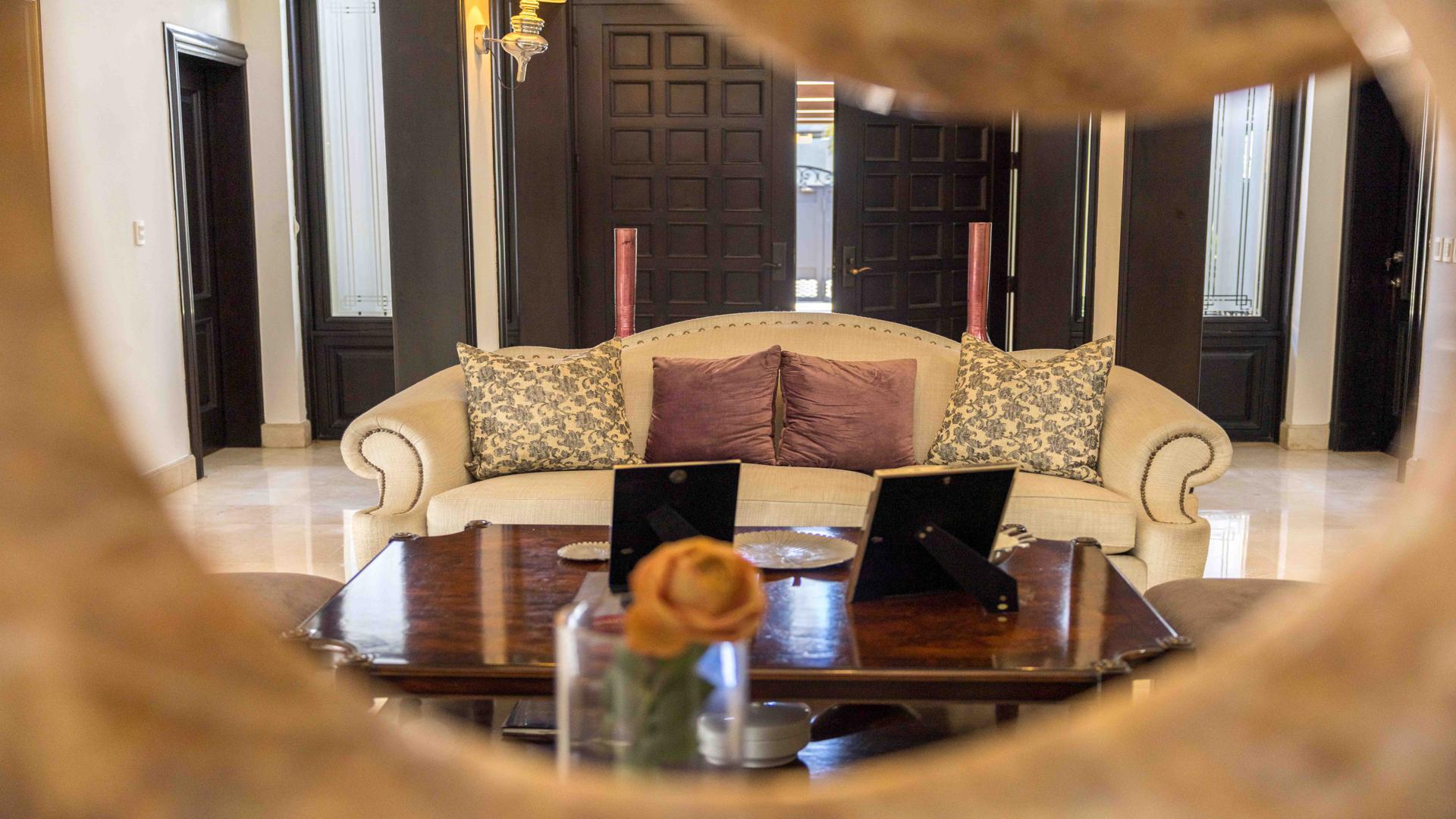 casas - Casa Elegante en Alquiler a pocos metros de la Winston Churchil 5