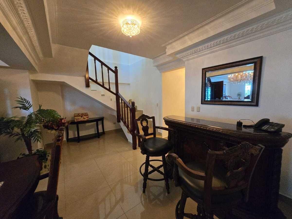 penthouses - Se vende Penthouse clasico amueblado, espectacular vista al Mar, Bella Vista 9