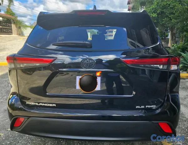 jeepetas y camionetas - Toyota Highlander 2022 cleans 3
