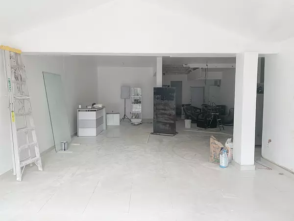 oficinas y locales comerciales - Propiedad céntrica en Bella Vista 3