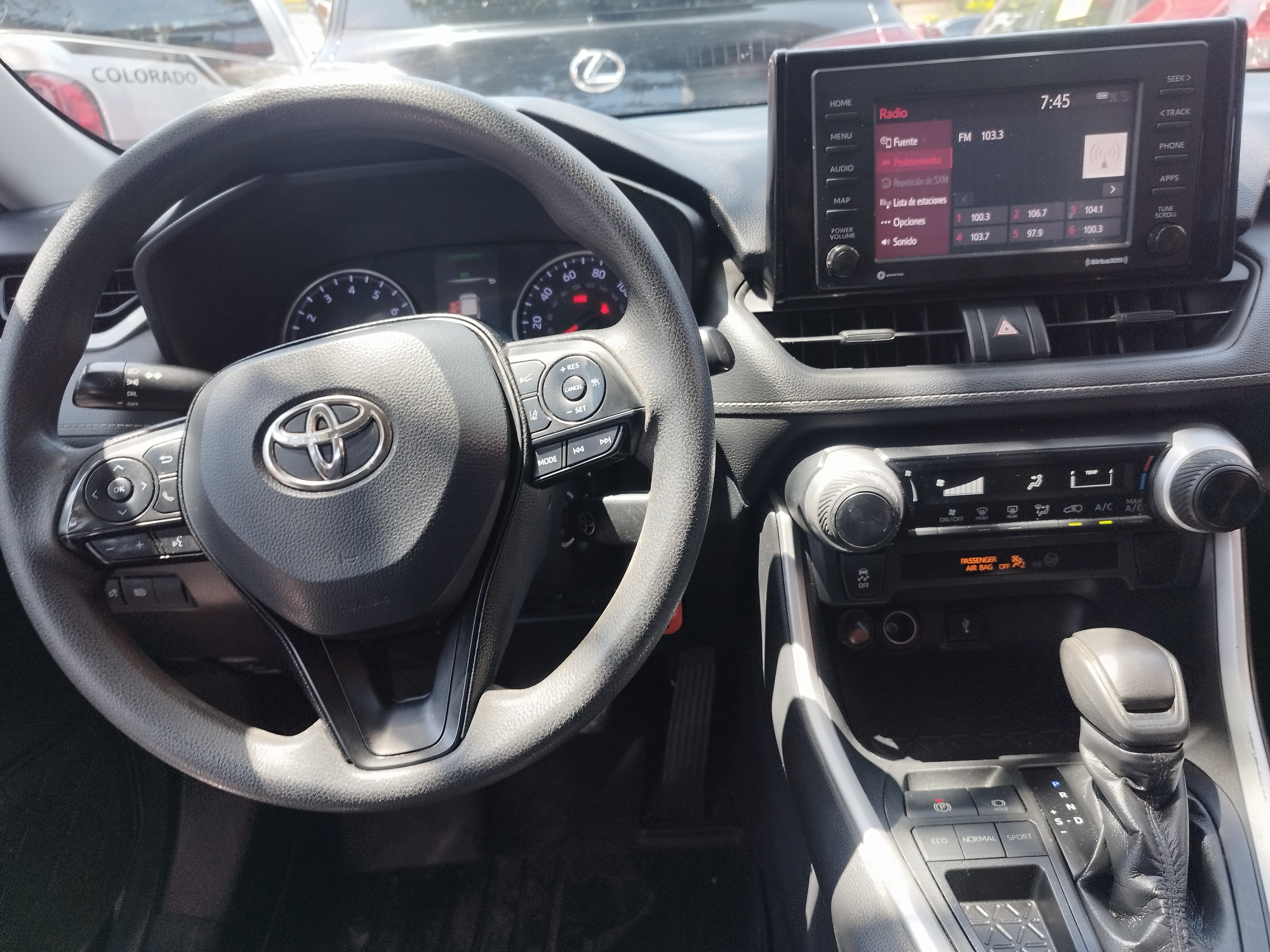 jeepetas y camionetas - 2020 Toyota Rav4  6