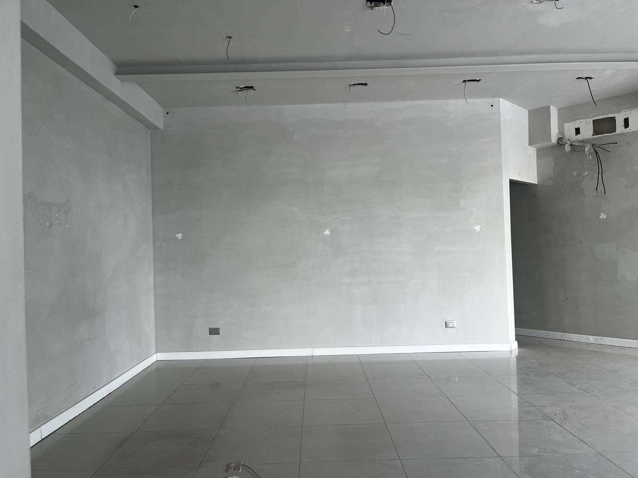 oficinas y locales comerciales - Local comercial en alquiler en Piantini  1