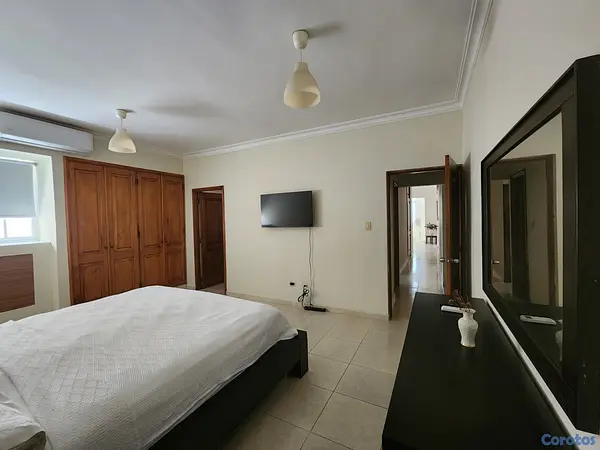 apartamentos - ALQUILO APTO. AMUEBLADO 2 HABS. CON PATIO INTERIOR 6
