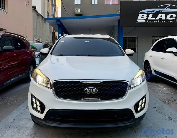 jeepetas y camionetas - Kia Sorento EX 2016 4x4 3