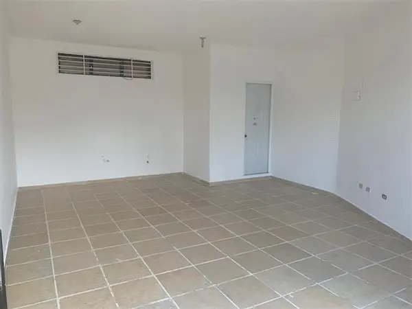 oficinas y locales comerciales - Local comercial arroyo hondo 4