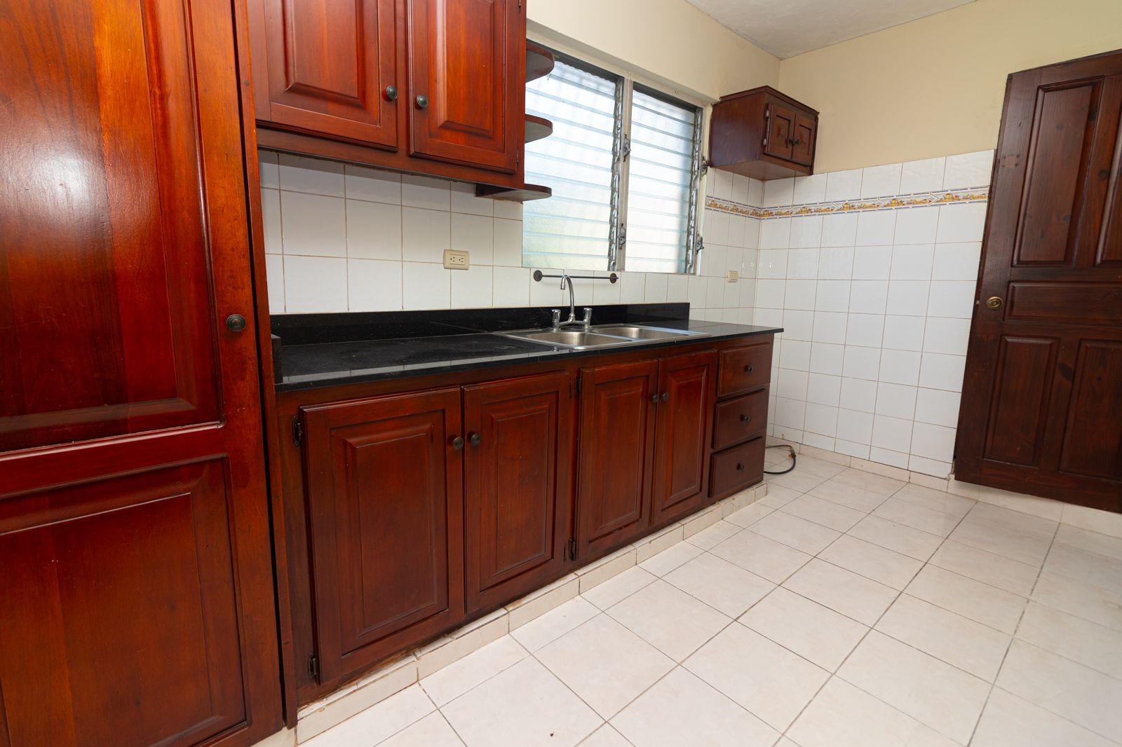 apartamentos - Apartamento en Venta en US$177,000 de 3 habitaciones en 📍Los Restauradores 3