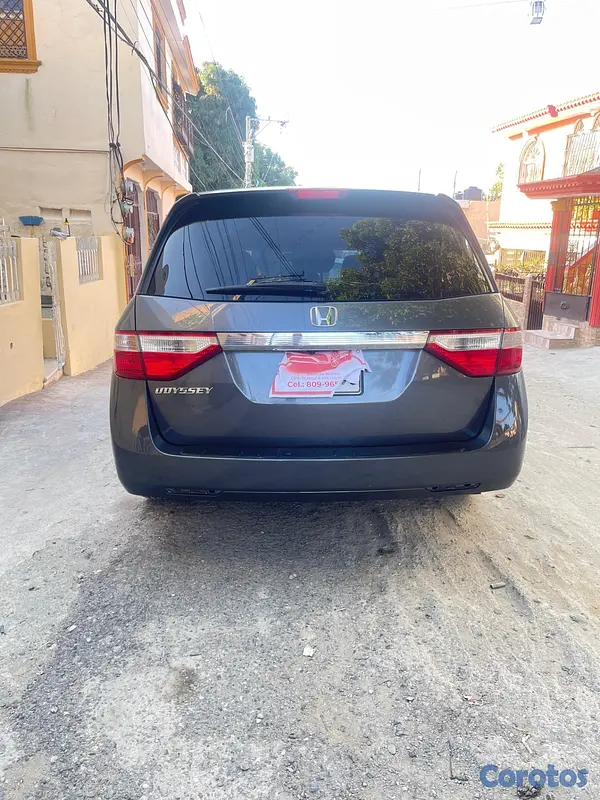 jeepetas y camionetas - 2013 Honda Odyssey  3