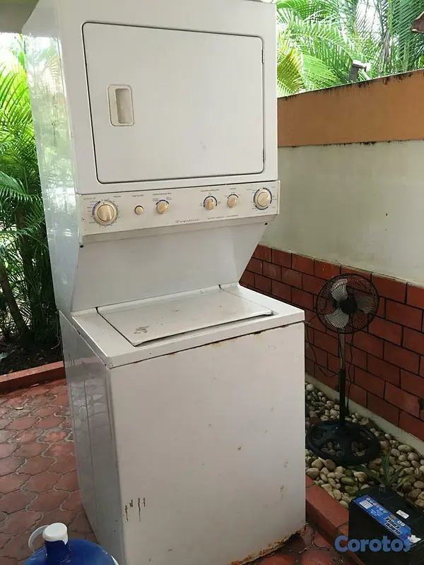 electrodomesticos - Usada Lavadora/Secadora tipo STACKED  1