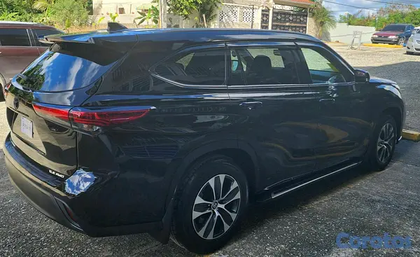 jeepetas y camionetas - Toyota Highlander 2022 cleans 4