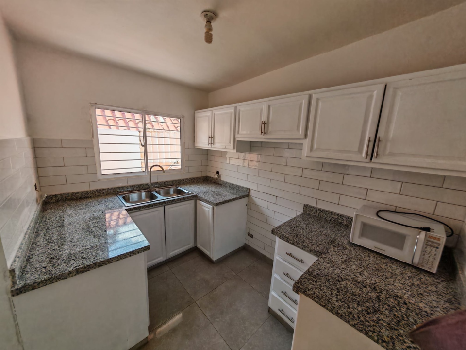 casas - Vendo hermosa Casa en el Café, Santo Domingo Oeste 4