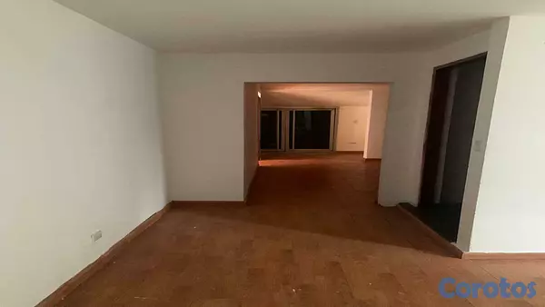 oficinas y locales comerciales - LOCAL COMENCIAL EN ALQUILER   AV. RÓMULO BETANCOURT 6