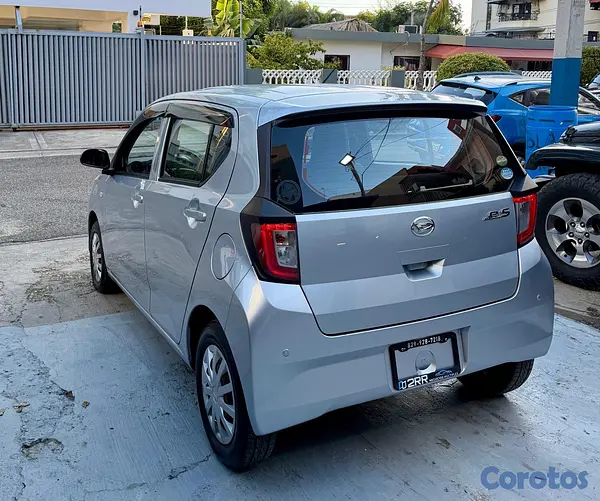 carros - Daihatsu Mira 2019 6
