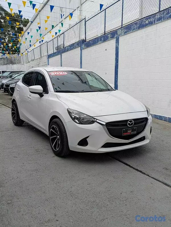 carros - MAZDA DEMIO 2020 8