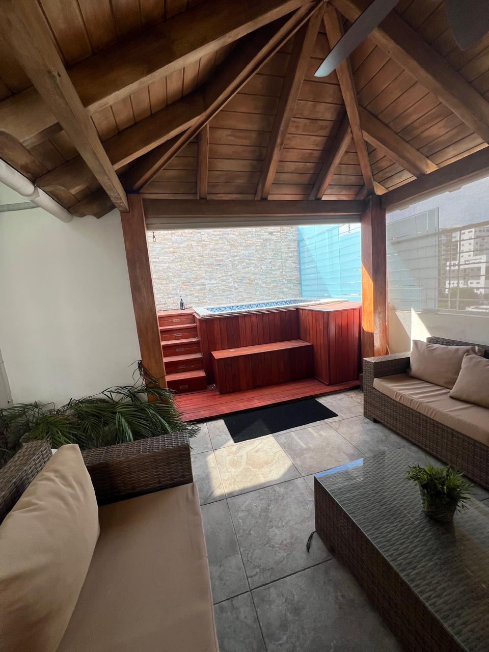 apartamentos - Vendo  ph en torre clásica en urbanización Real , 