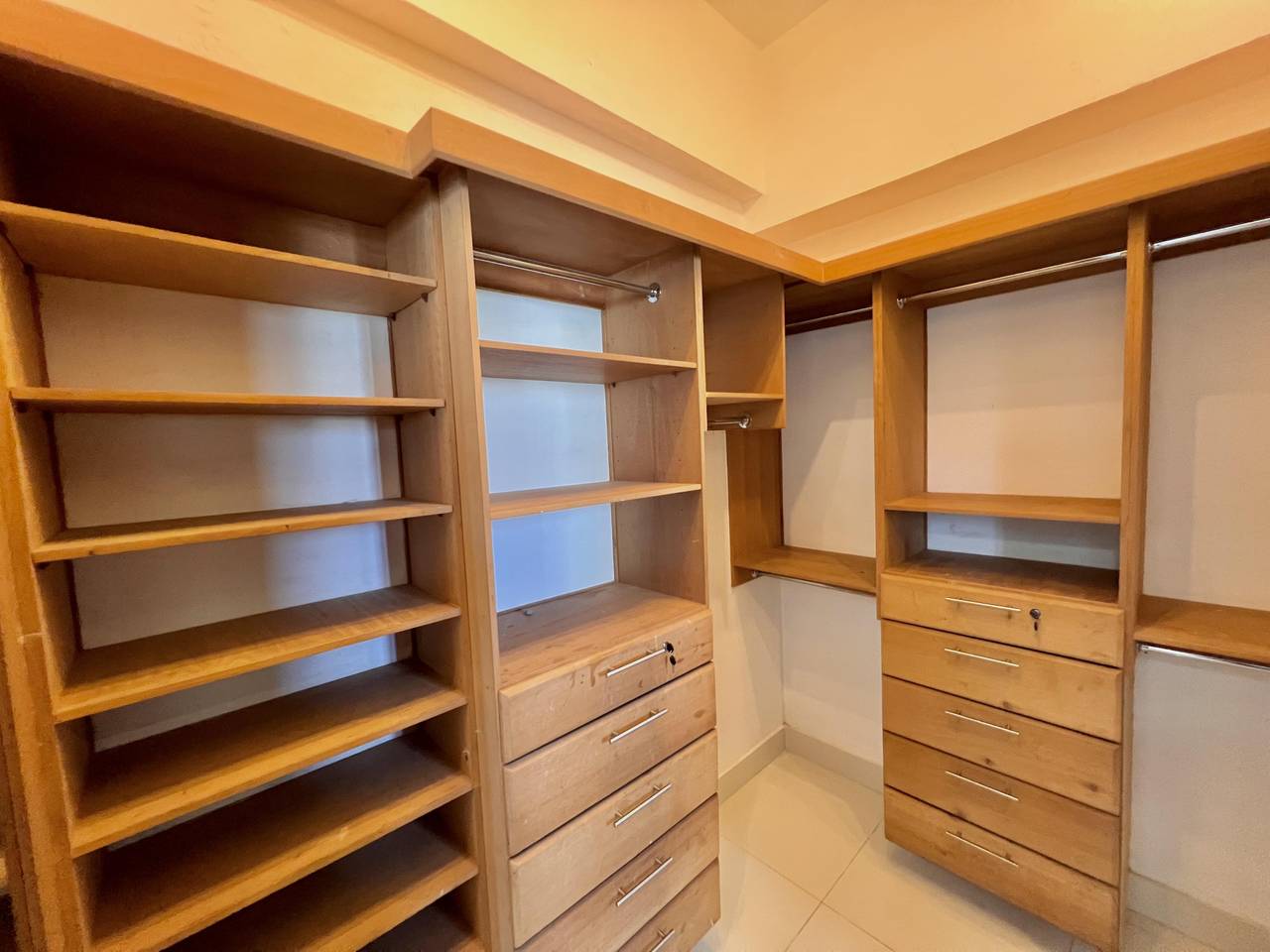 apartamentos - Venta de Apartamento en Naco 5