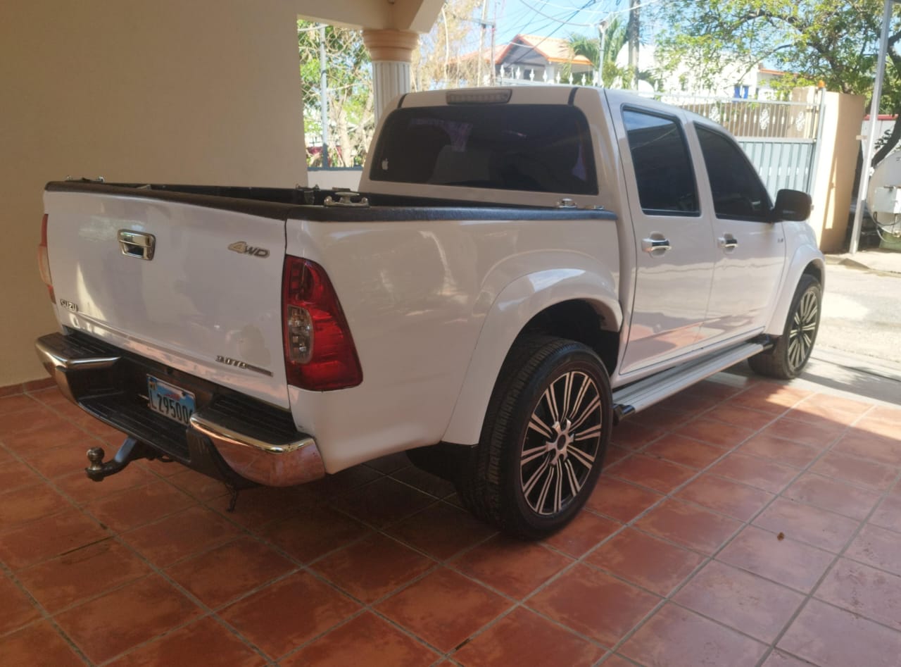 jeepetas y camionetas - Isuzu dmax 2011 4