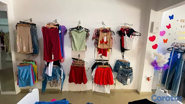 articulos de oficina - vendo todo lo de una tienda de ropa de mujer  10