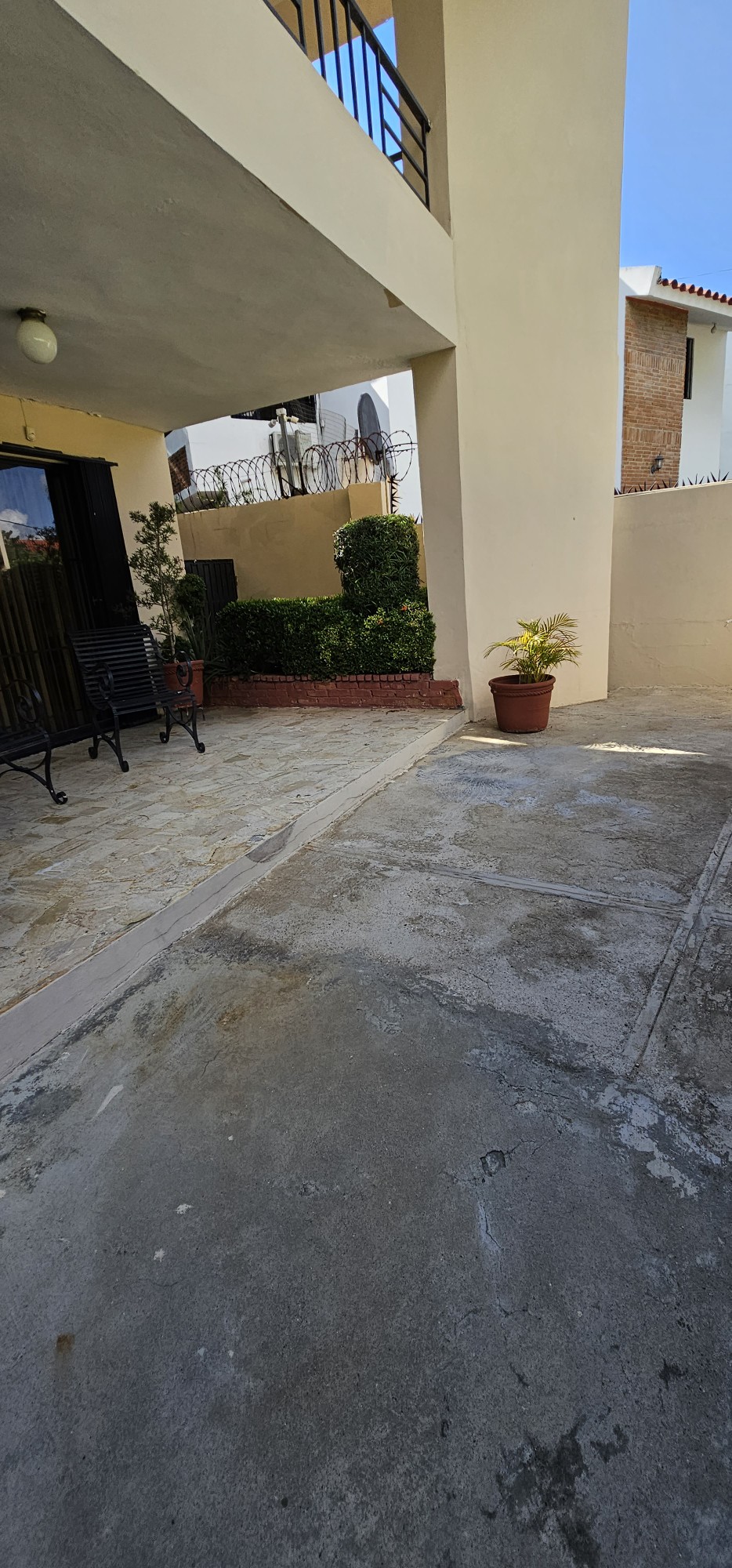 casas - VENDO CASA EN LA 📍CASTELANA SD. DISTRITO NACIONAL  3
