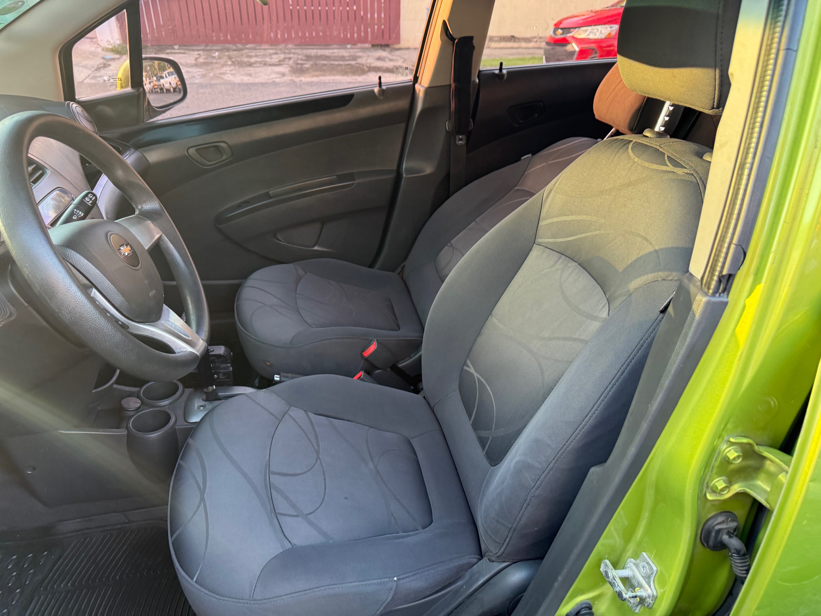 carros - Chevrolet Spark 2012 1
