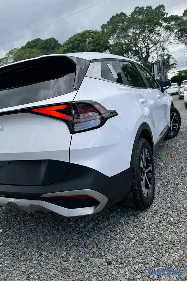 jeepetas y camionetas - Kia Sportage EX 2023 3