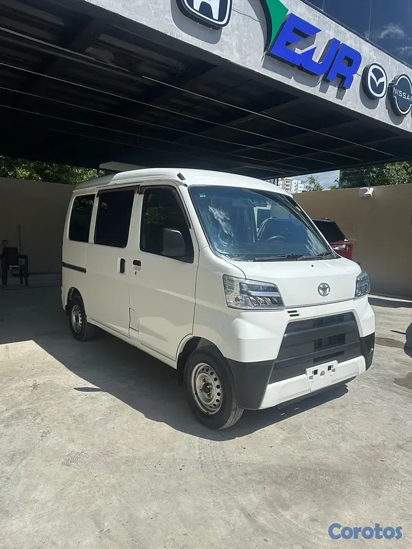 otros vehiculos - TOYOTA PIXIS 2020 2